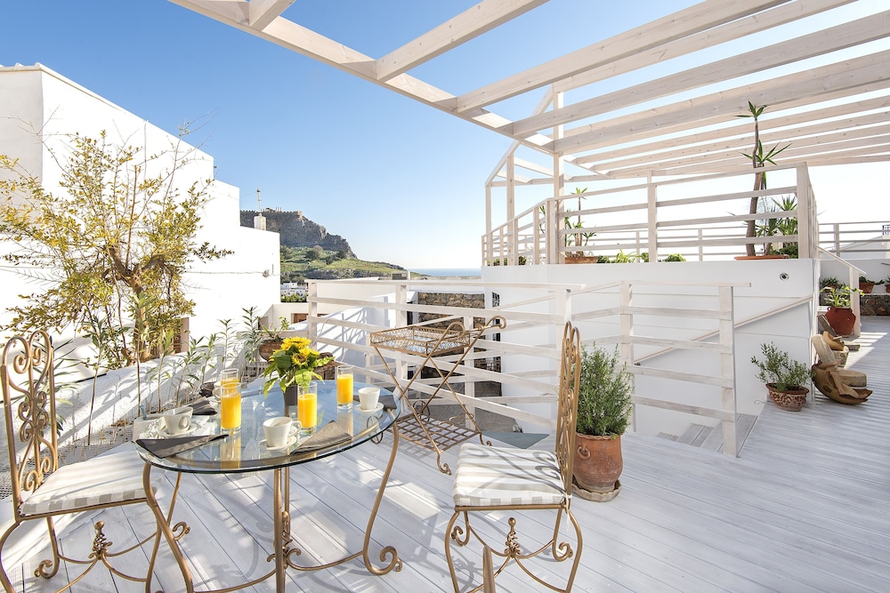 Lindos Harmony Suites - zdjęcie 2