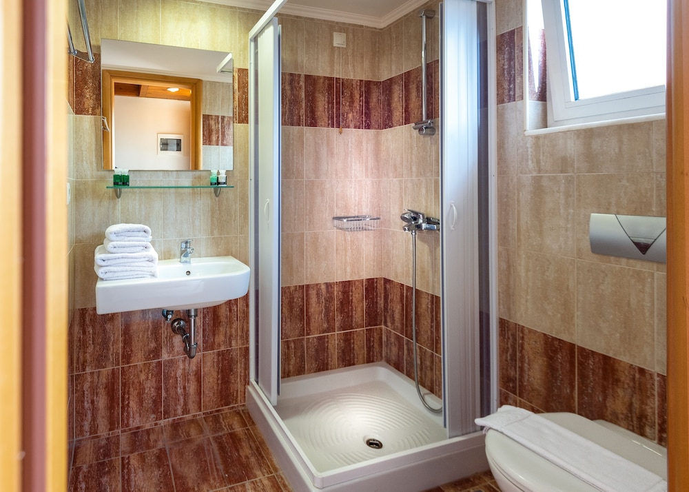 Sunday Hotel — Hotel rooms in Ialyssos, South Aegean