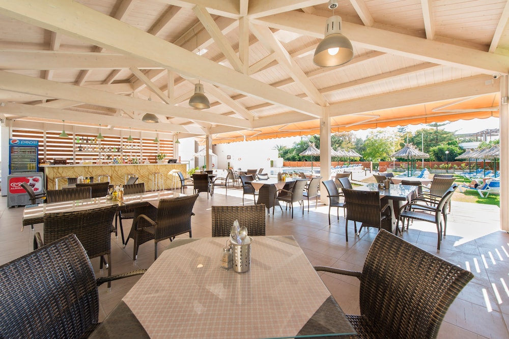 Sunday Hotel — Restaurant & bars in Ialyssos, South Aegean