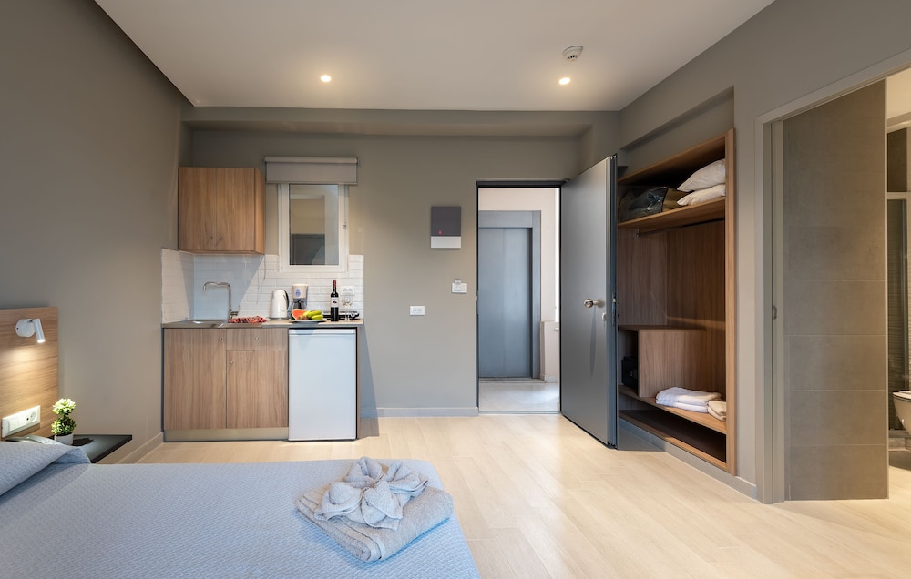 Sunday Hotel — Hotel rooms in Ialyssos, South Aegean