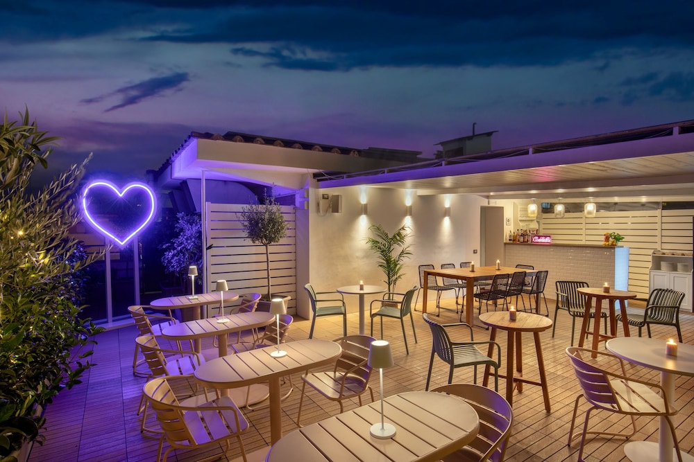 Fragrance Hotel St. Peter — Restaurant & bars in Rome, Lazio