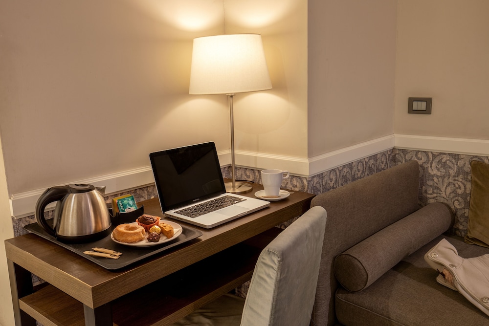 Fragrance Hotel St. Peter — Hotel rooms in Rome, Lazio