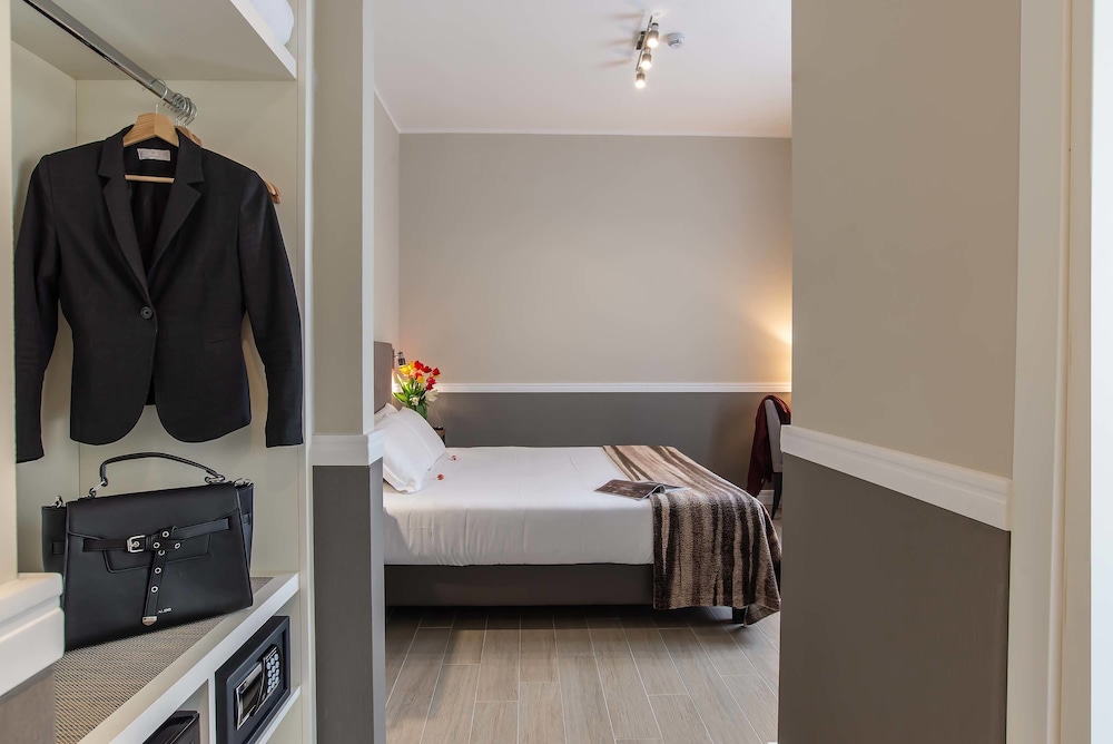 Fragrance Hotel St. Peter — Hotel rooms in Rome, Lazio