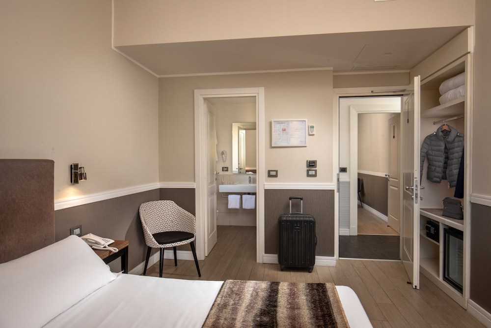 Fragrance Hotel St. Peter — Hotel rooms in Rome, Lazio