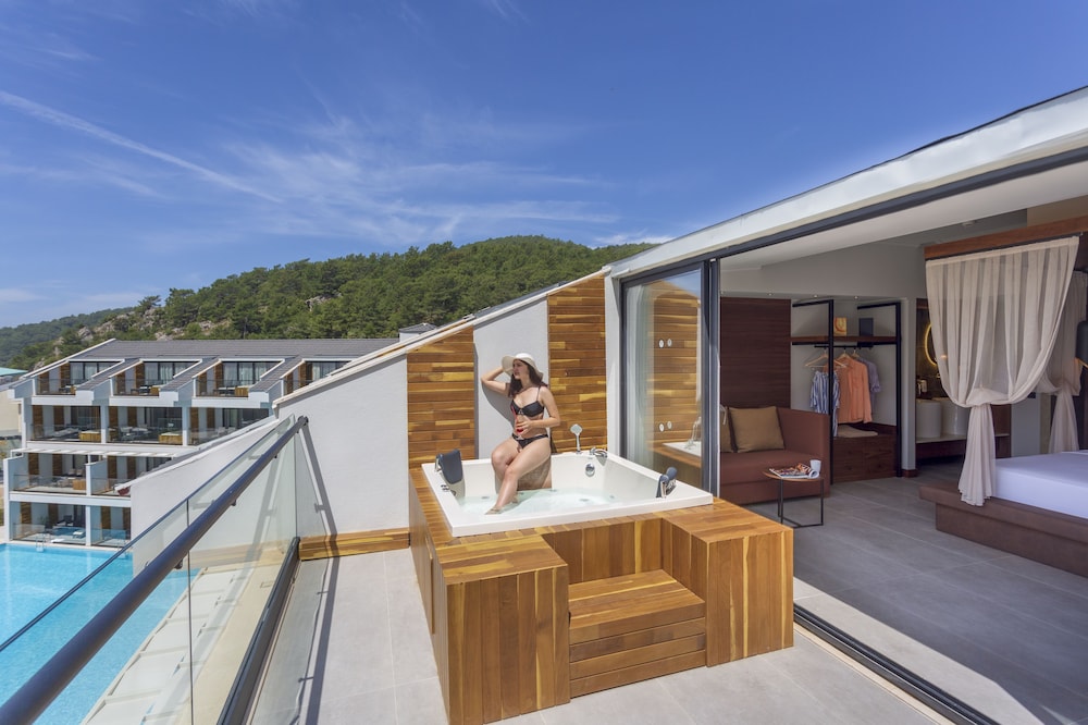 Orka Sunlife Resort hotel and Aquapark — Hotel rooms in Fethiye, Mugla