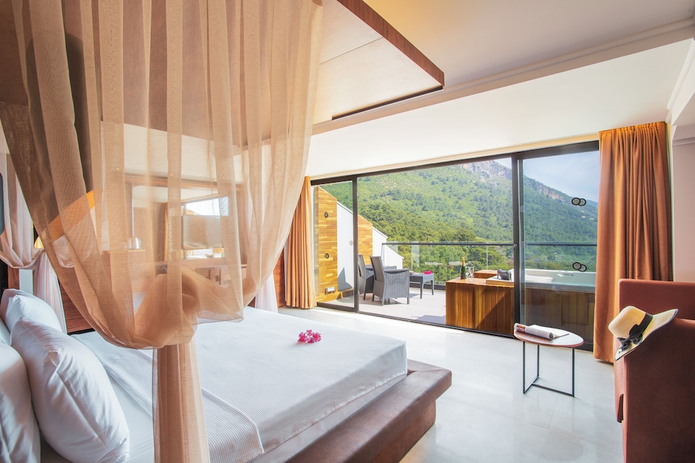 Orka Sunlife Resort hotel and Aquapark — Hotel rooms in Fethiye, Mugla