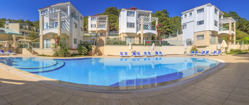Orka Sunlife Resort hotel and Aquapark — Swimming pool in Fethiye, Mugla