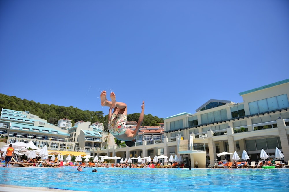 Orka Sunlife Resort hotel and Aquapark — Swimming pool in Fethiye, Mugla