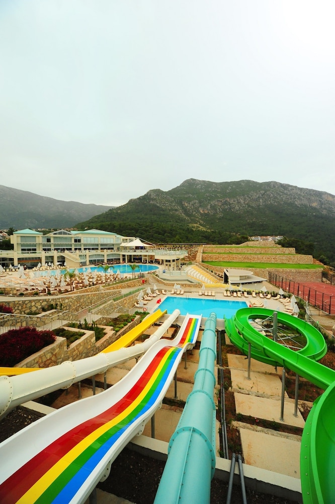 Orka Sunlife Resort hotel and Aquapark — Swimming pool in Fethiye, Mugla