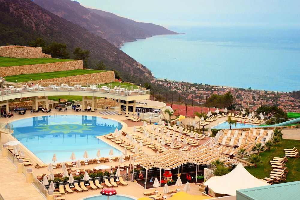 Orka Sunlife Resort hotel and Aquapark — Swimming pool in Fethiye, Mugla
