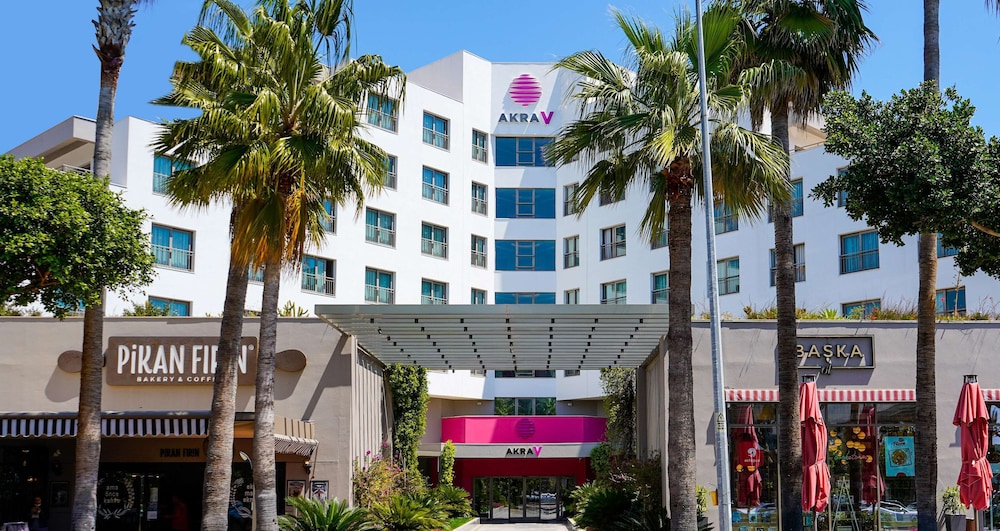 Akra V - Access to Akra Antalya — Hotel building in Antalya