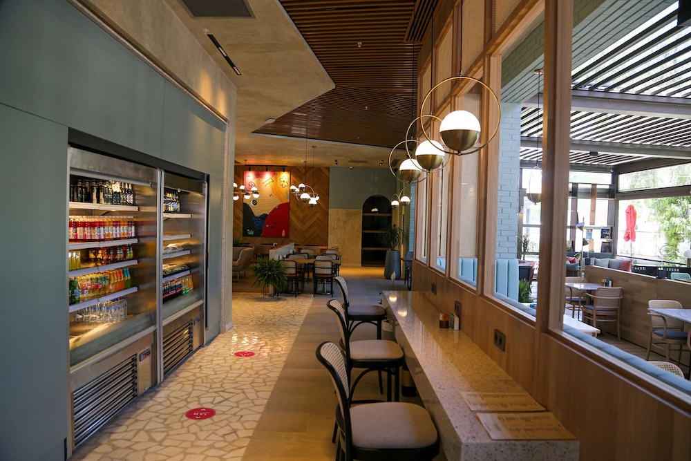 Akra V - Access to Akra Antalya — Restaurant & bars in Antalya