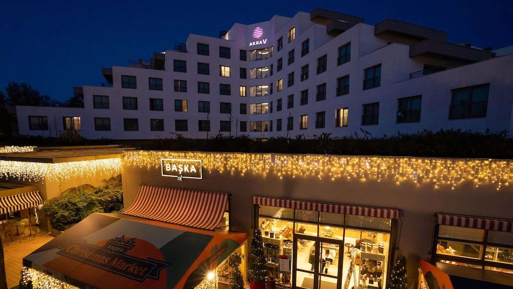 Akra V - Access to Akra Antalya — Hotel building in Antalya