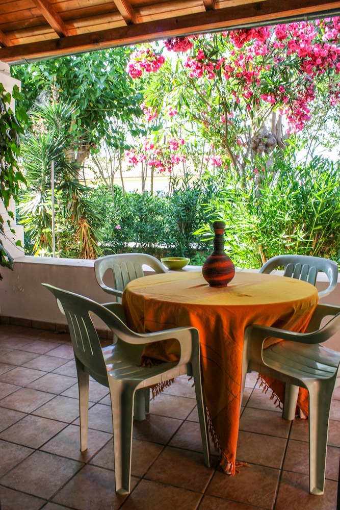 Nireas Resort Corfu — Restaurant & bars in Acharavi, Ionian Islands