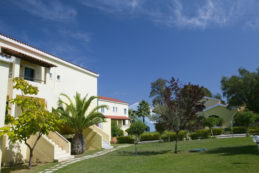 Govino Bay — Hotel building in Gouvia, Ionian Islands