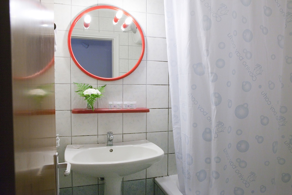 Govino Bay — Hotel rooms in Gouvia, Ionian Islands
