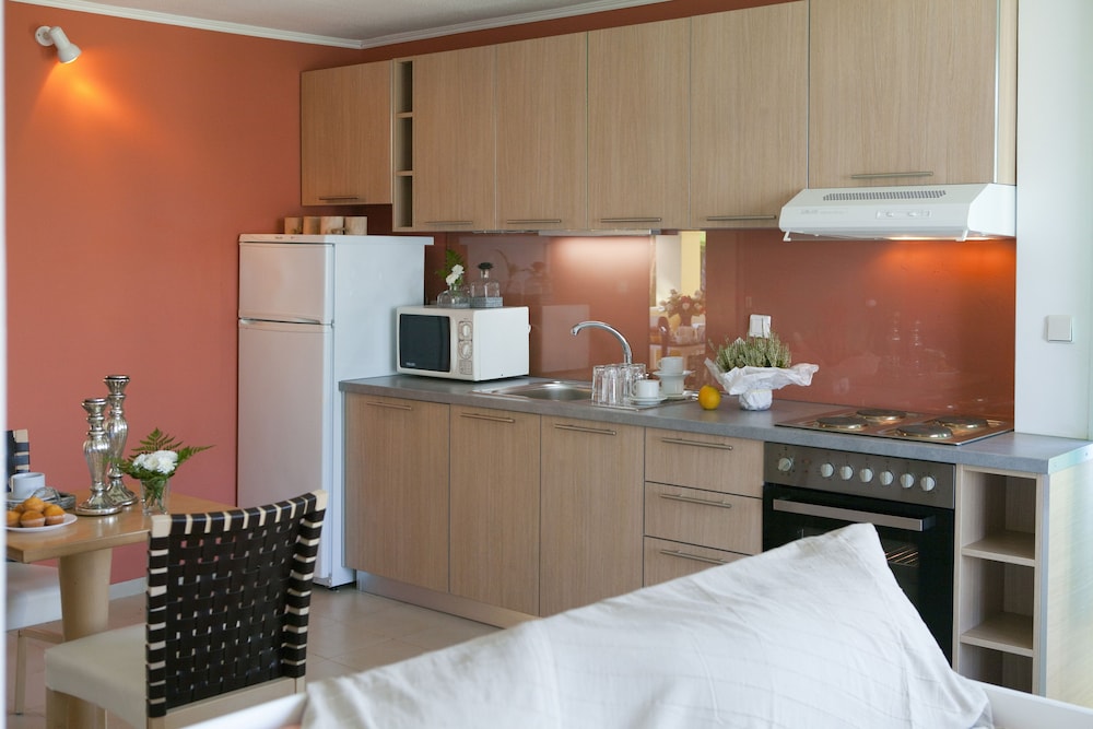 Govino Bay — Hotel rooms in Gouvia, Ionian Islands