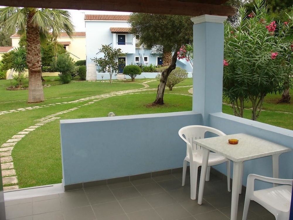 Govino Bay — Hotel building in Gouvia, Ionian Islands