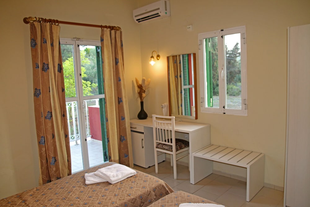 Mediterranean Blue — Rooms in Lefkimmi (Corfu), Ionian Islands