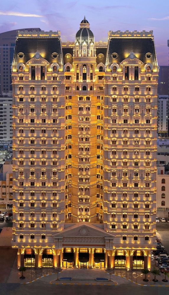 Royal Rose Hotel Abu Dhabi, Curio Collection by Hilton