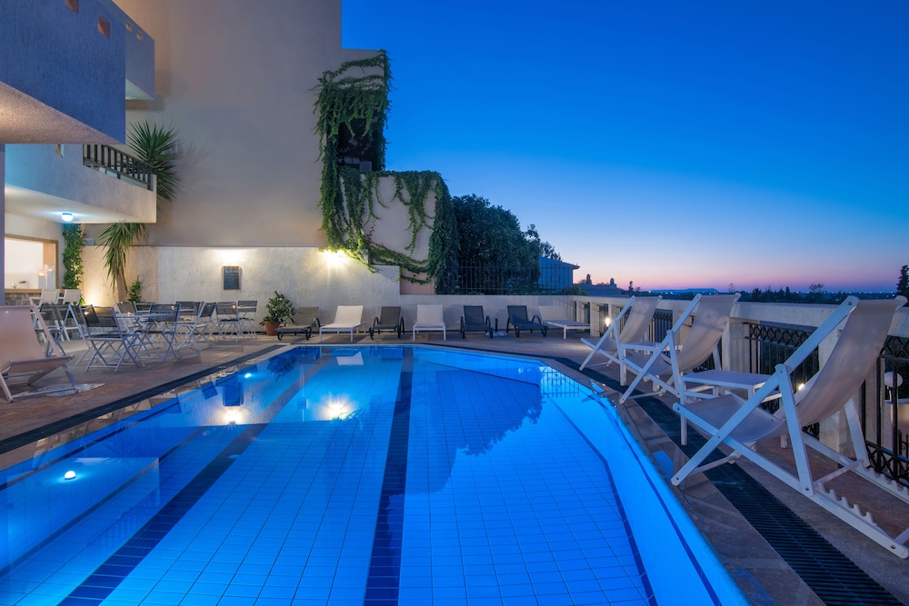 Villa Elite by Checkin — Main photo in Hersonissos