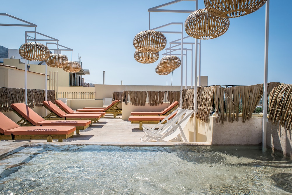 Villa Elite by Checkin — Swimming pool in Hersonissos