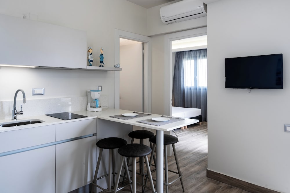 Sergiani Garden — Hotel rooms in Stalida