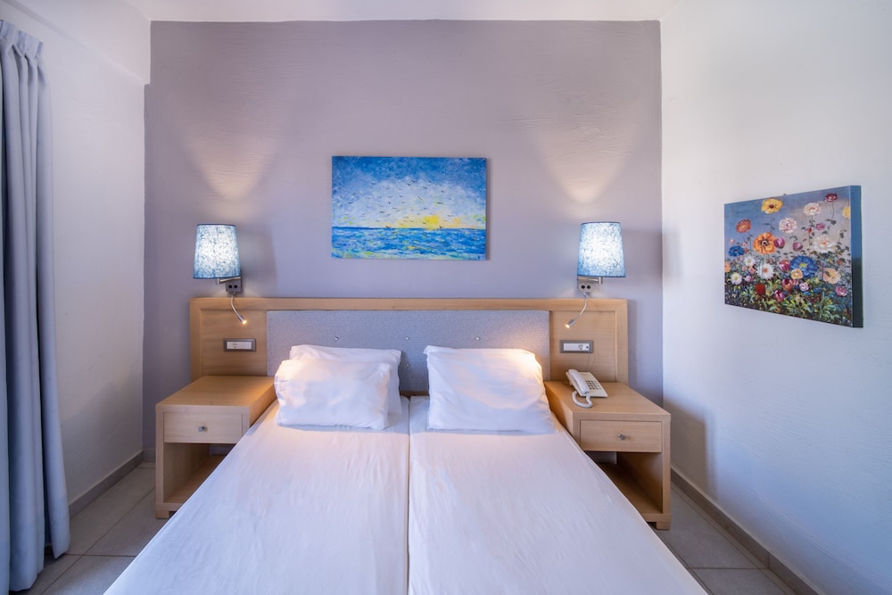 Sergiani Garden — Hotel rooms in Stalida