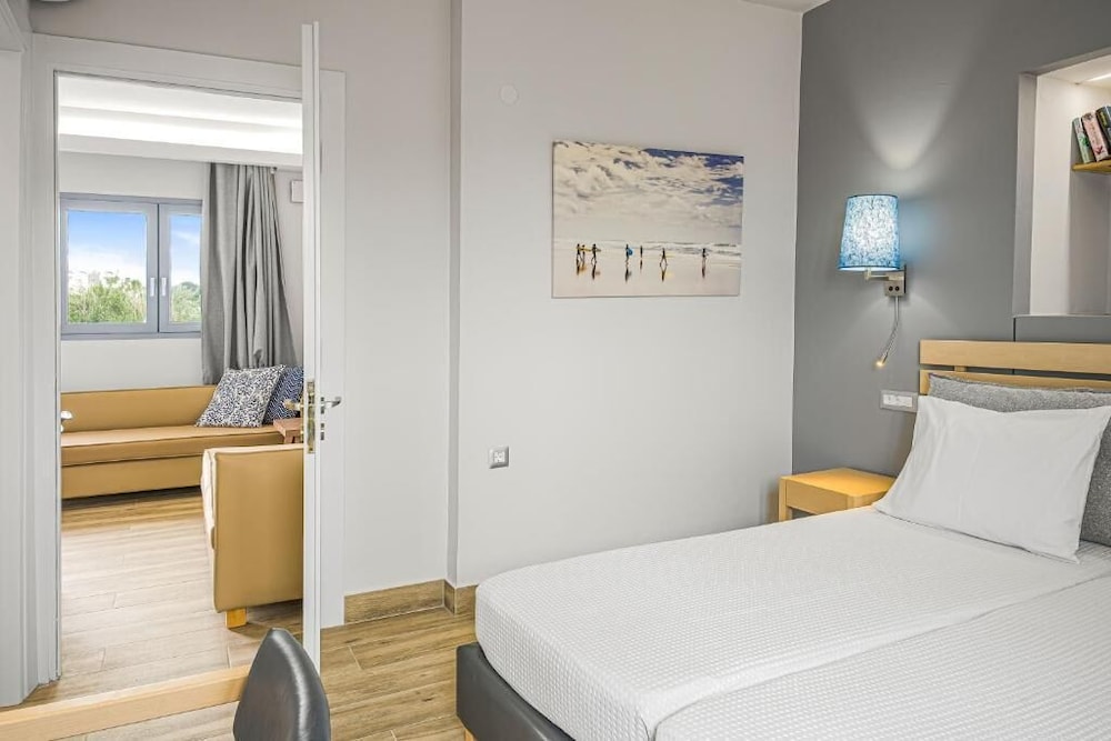 Sergiani Garden — Hotel rooms in Stalida