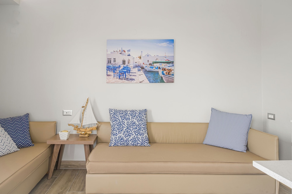 Sergiani Garden — Hotel rooms in Stalida