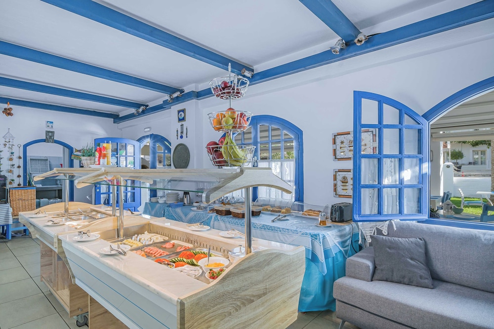 Sergiani Garden — Restaurant & bars in Stalida