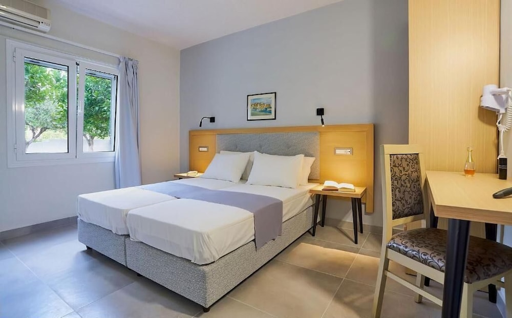 Sergiani Garden — Hotel rooms in Stalida