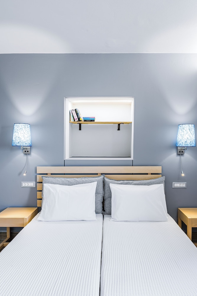 Sergiani Garden — Hotel rooms in Stalida