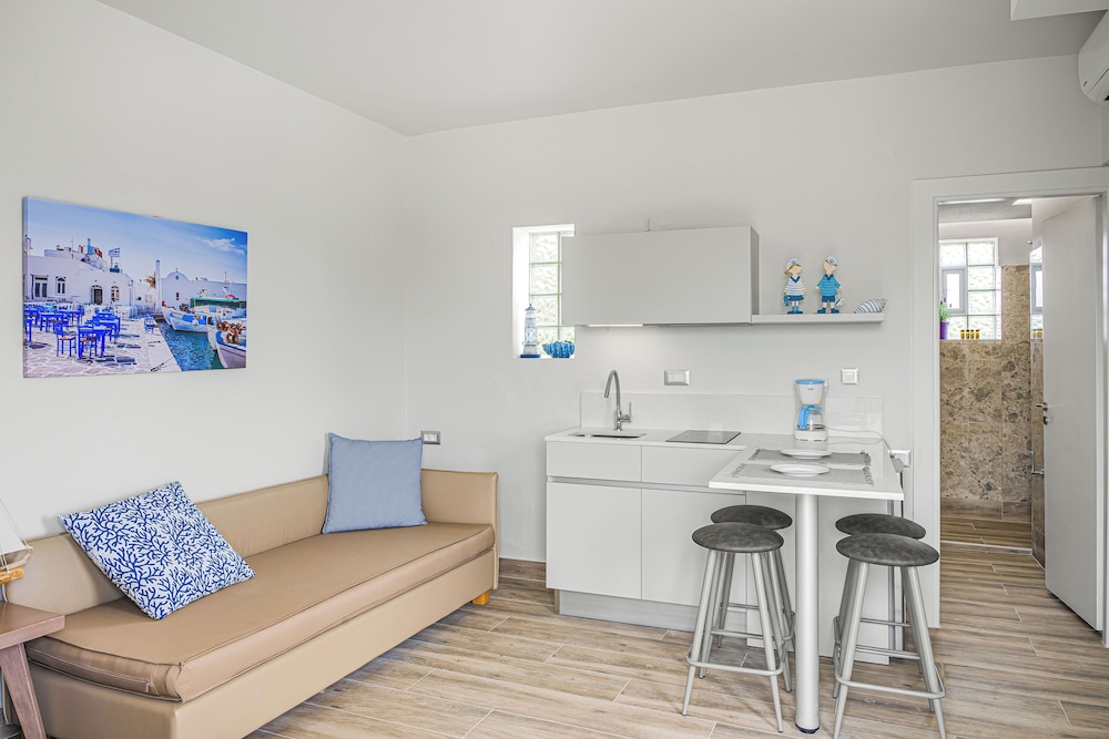 Sergiani Garden — Hotel rooms in Stalida