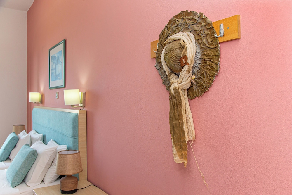 Theoni Apartments — Hotel rooms in Malia