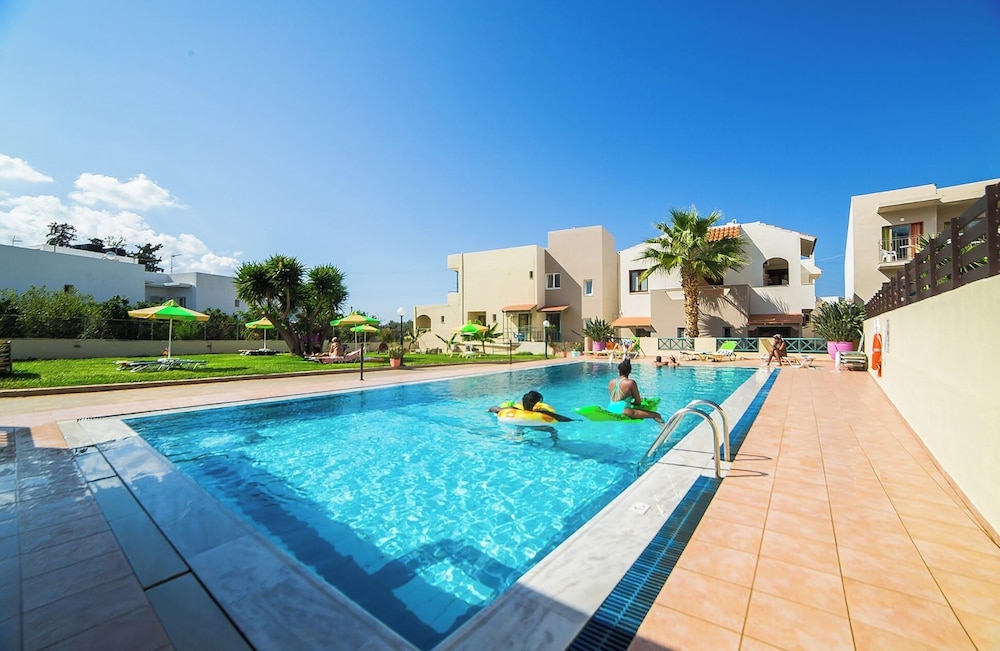 Theoni Apartments — Swimming pool in Malia