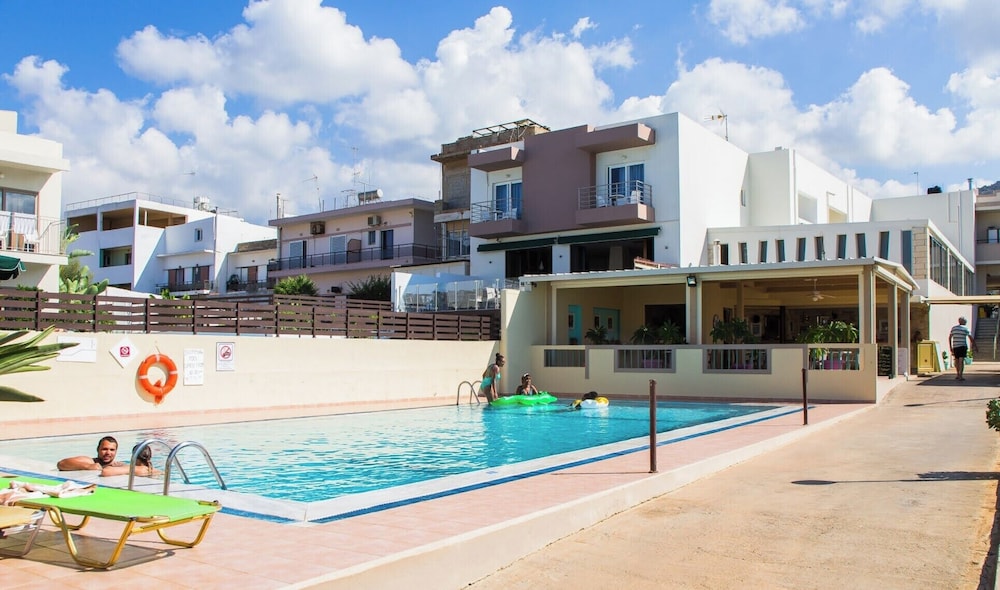 Theoni Apartments — Swimming pool in Malia