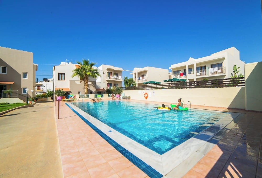 Theoni Apartments — Swimming pool in Malia