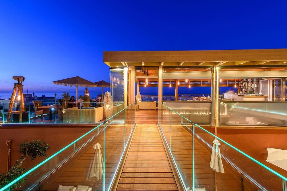 Esperides Resort Crete, The Authentic Experience — Restaurant & bars in Hersonissos