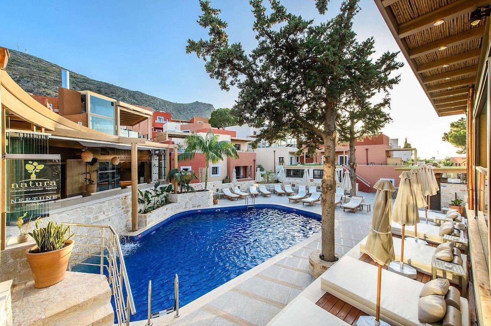 Esperides Resort Crete, The Authentic Experience — Swimming pool in Hersonissos