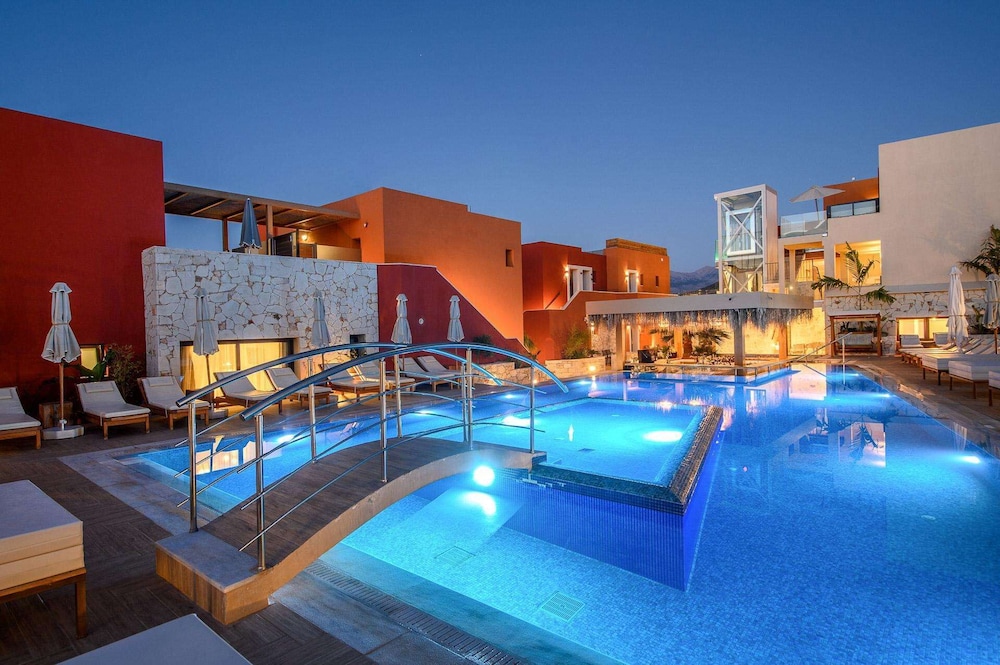 Esperides Resort Crete, The Authentic Experience — Swimming pool in Hersonissos