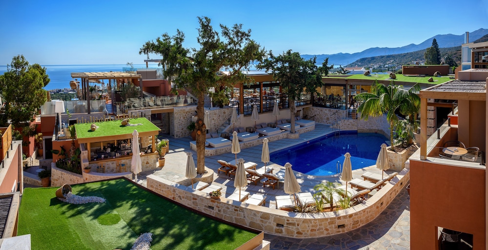 Esperides Resort Crete, The Authentic Experience — Swimming pool in Hersonissos