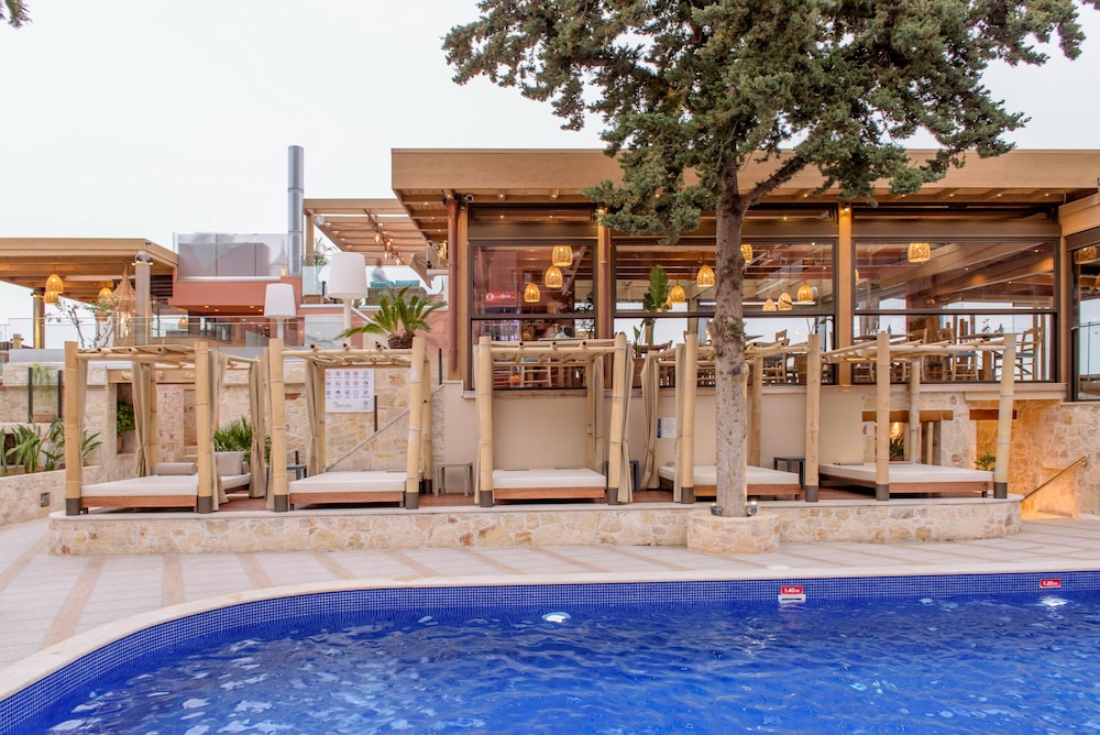Esperides Resort Crete, The Authentic Experience — Restaurant & bars in Hersonissos