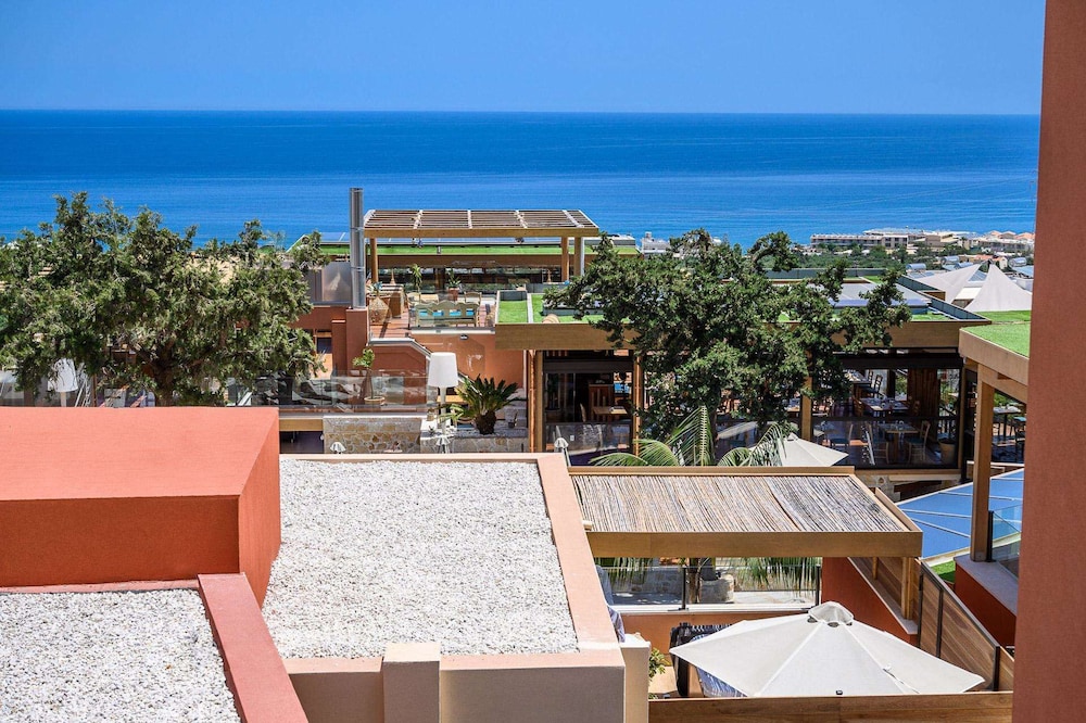 Esperides Resort Crete, The Authentic Experience — Hotel building in Hersonissos