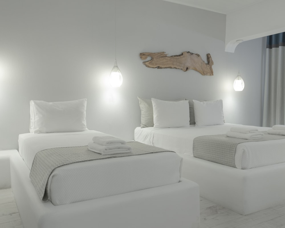 Mykonos Essence - Adults Only — Hotel rooms in Ornos, South Aegean