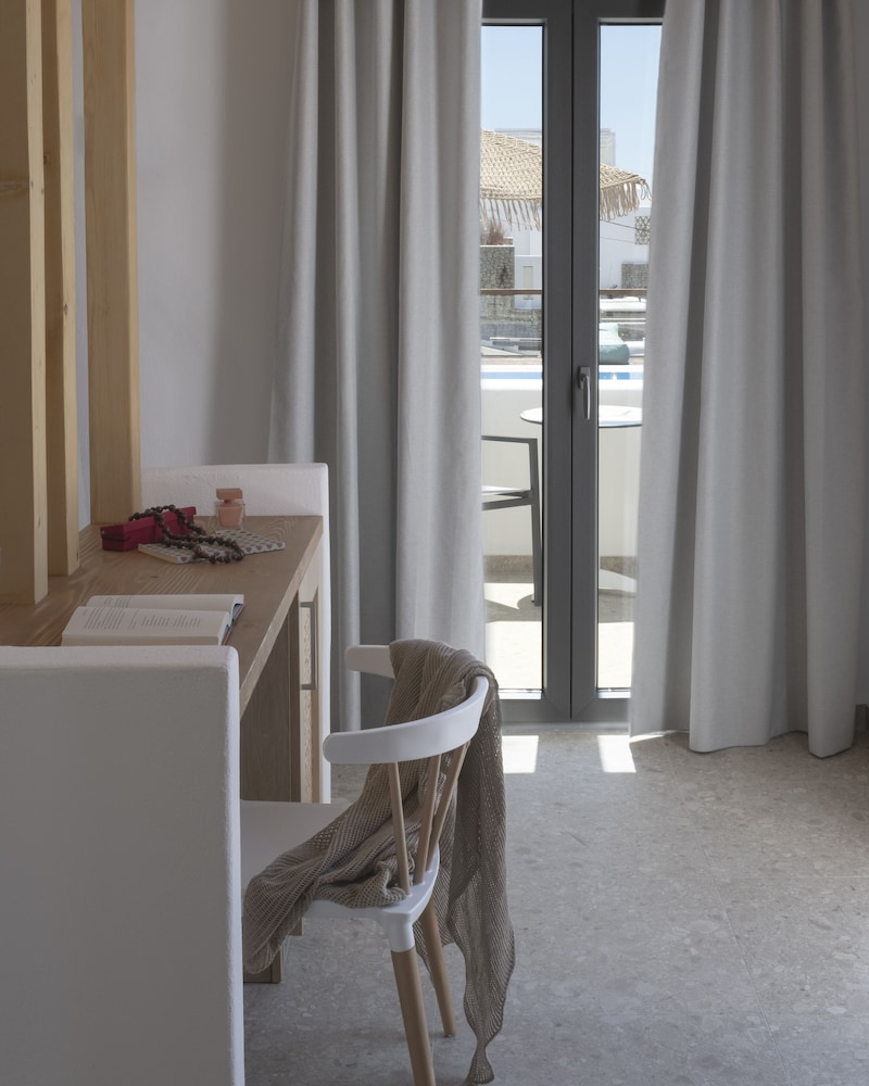Mykonos Essence - Adults Only — Hotel rooms in Ornos, South Aegean