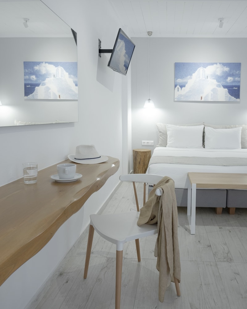 Mykonos Essence - Adults Only — Hotel rooms in Ornos, South Aegean
