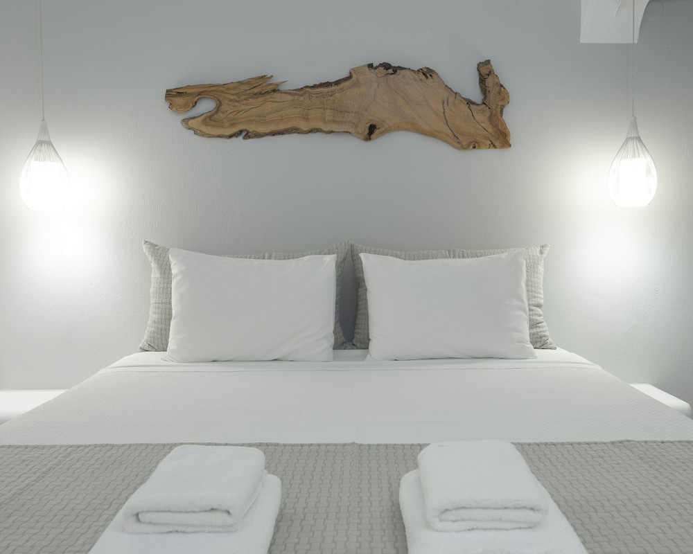 Mykonos Essence - Adults Only — Hotel rooms in Ornos, South Aegean