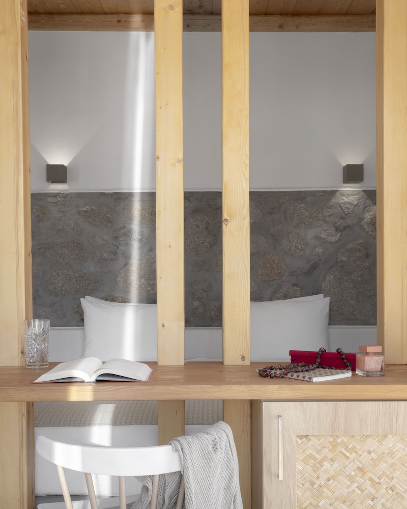 Mykonos Essence - Adults Only — Hotel rooms in Ornos, South Aegean