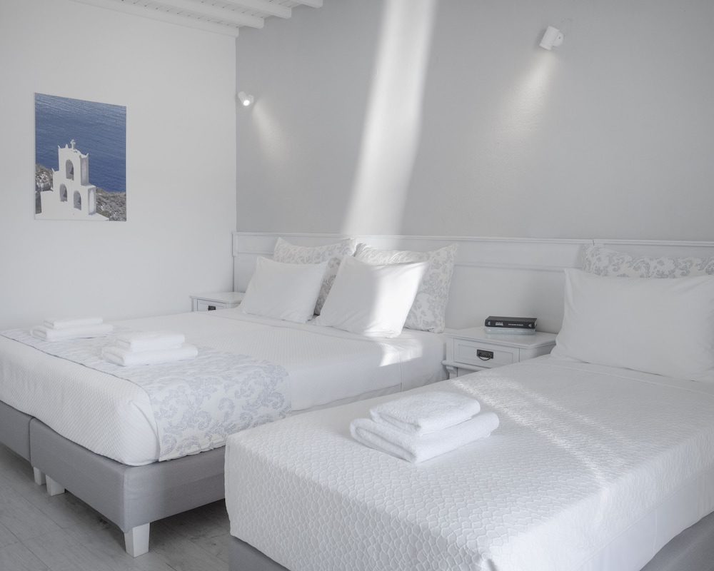 Mykonos Essence - Adults Only — Hotel rooms in Ornos, South Aegean